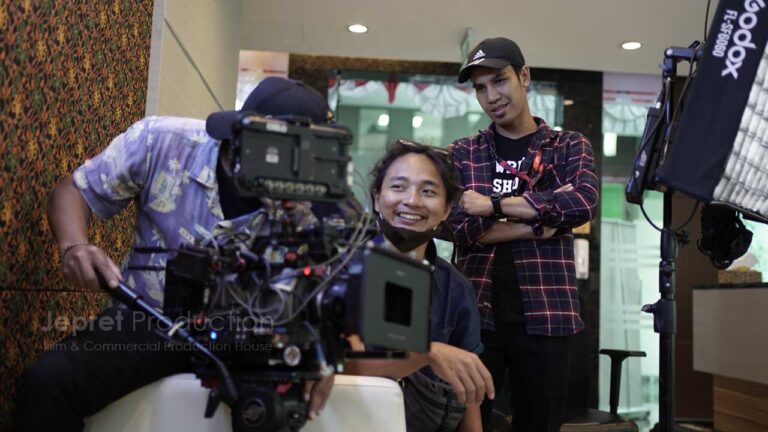 Behind-the-scene-pembuatan-video-company-profile-PT-Kideco-Jaya-Agung-26