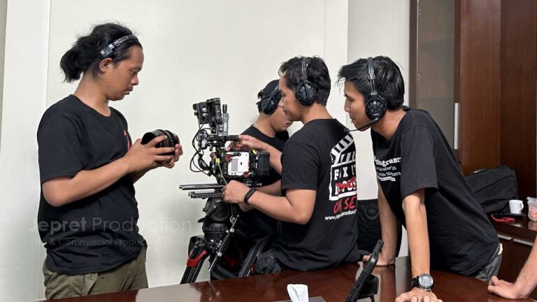 Behind-the-scene-pembuatan-video-company-profile-PT-Kusuma-Megah-Perdana-8